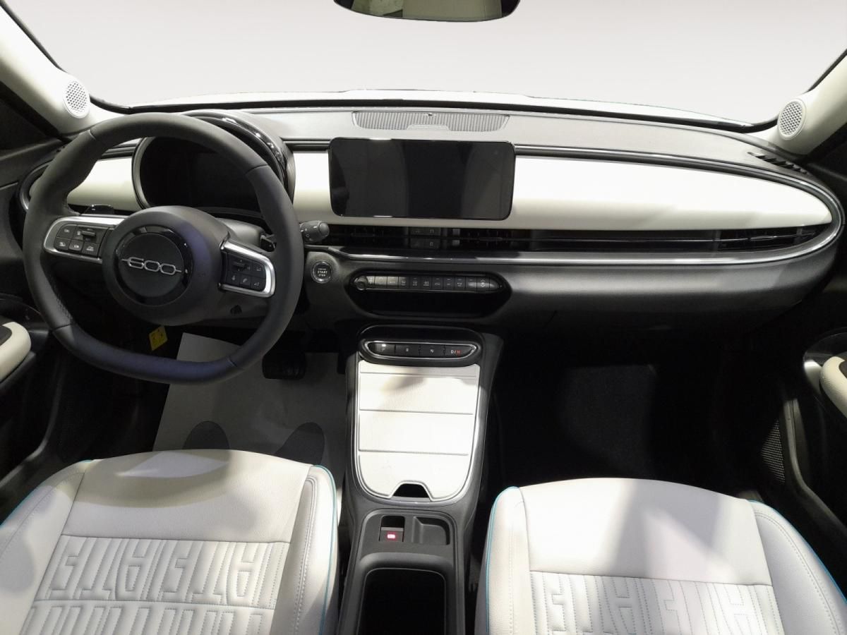 fiat-600-2025-hibrido-a-gasolina-1199cc
