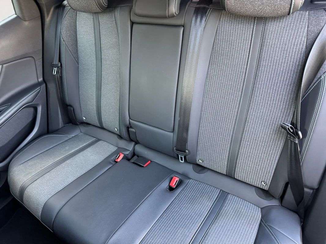 peugeot-3008-2023-diesel-1499cc