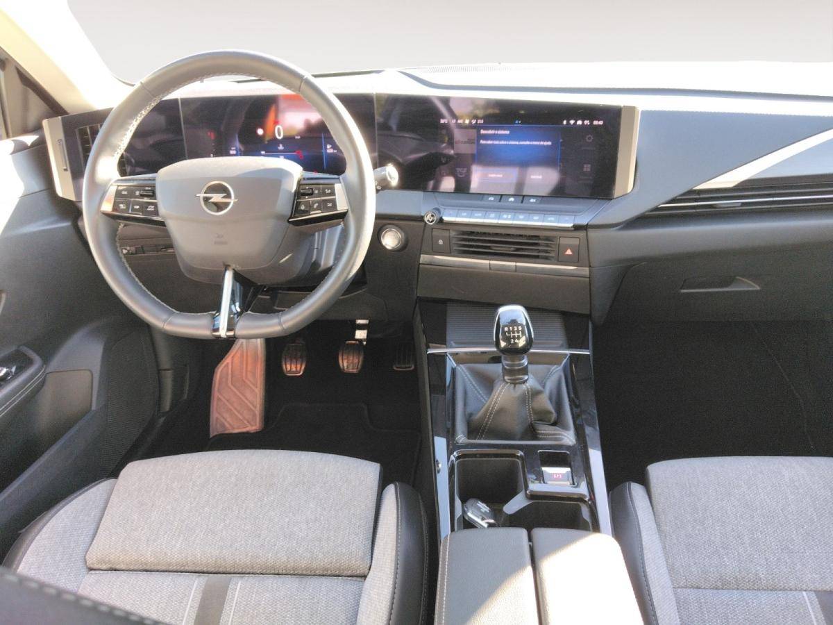 opel-astra-2023-gasolina-1199cc