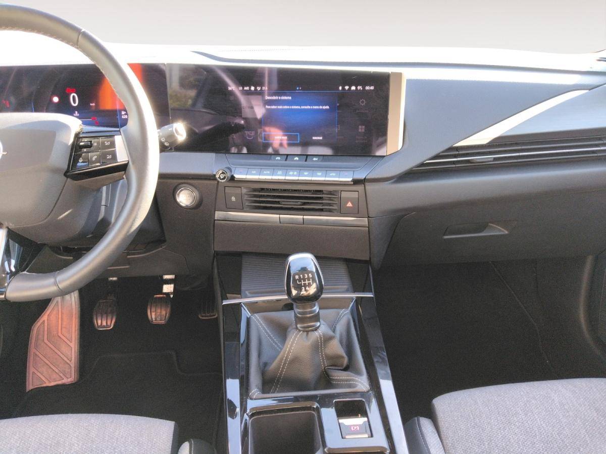 opel-astra-2023-gasolina-1199cc