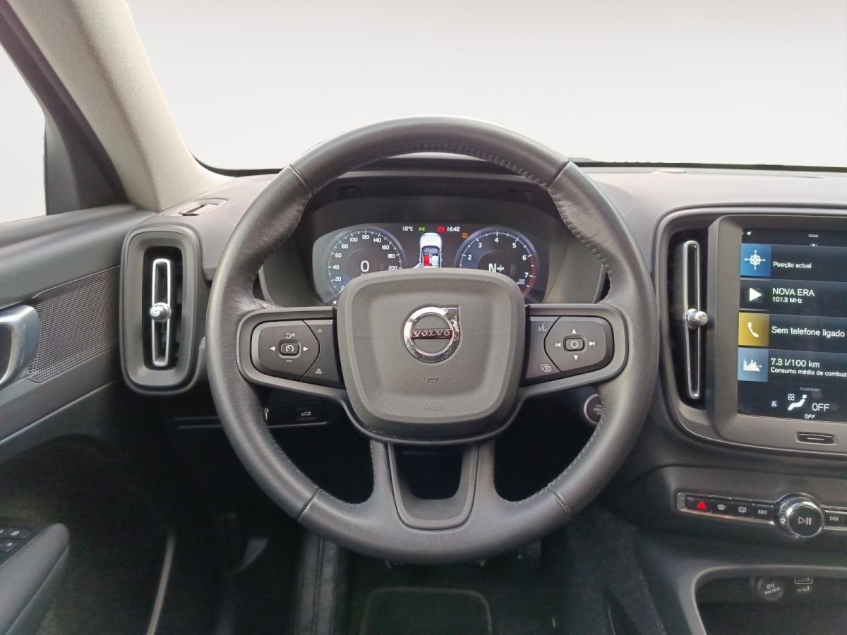 volvo-xc40-2021-gasolina-1477cc