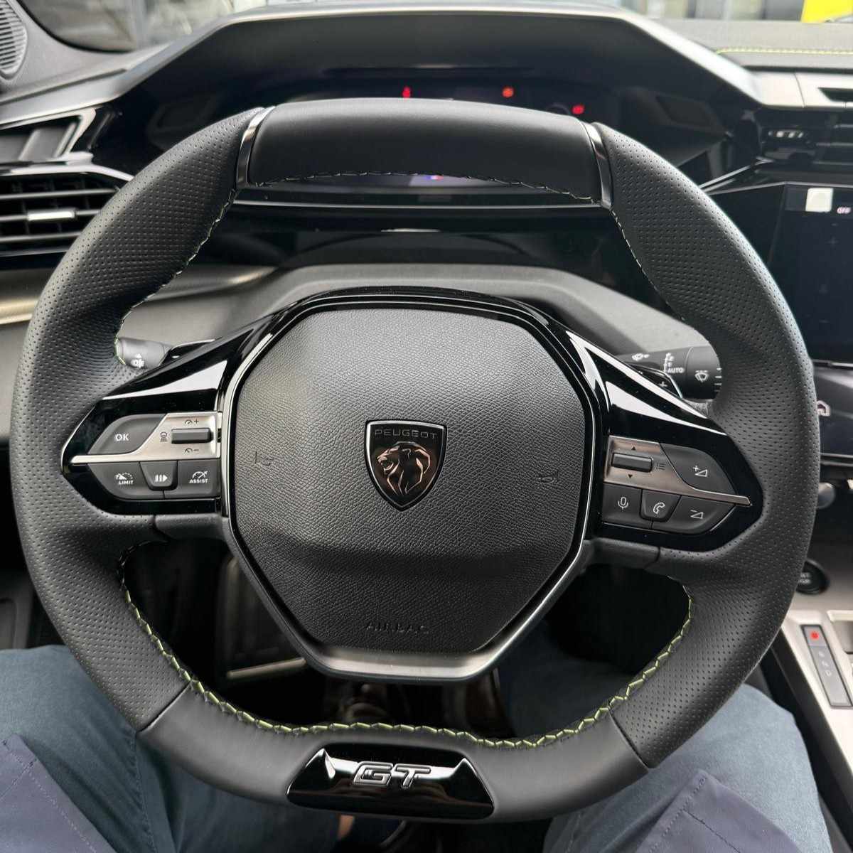 peugeot-e-308-2026-eletrico-0cc