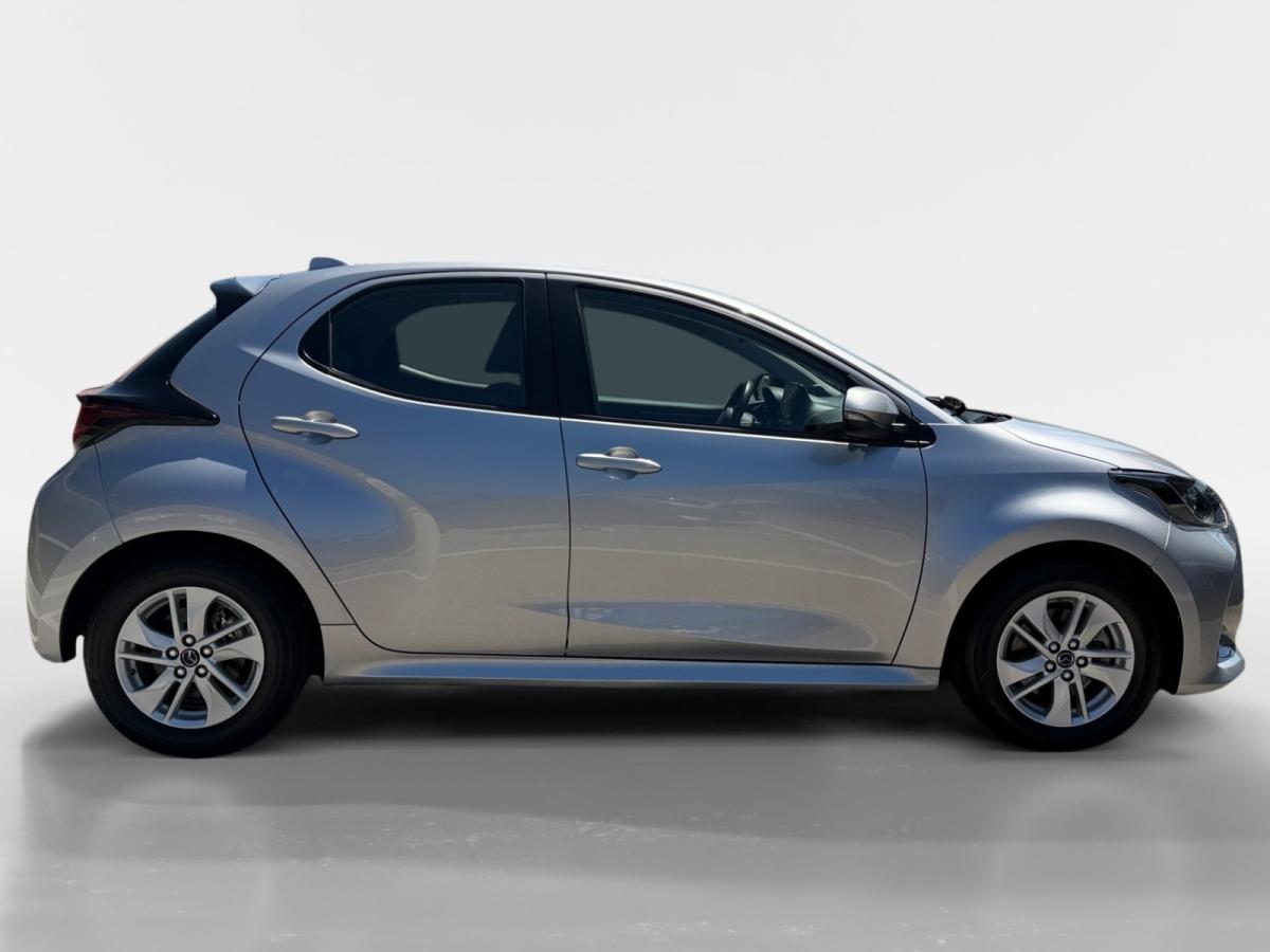 mazda-2-2023-hibrido-a-gasolina-1490cc