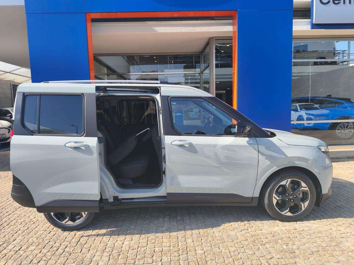 ford-tourneo-courier-2026-eletrico-500cc