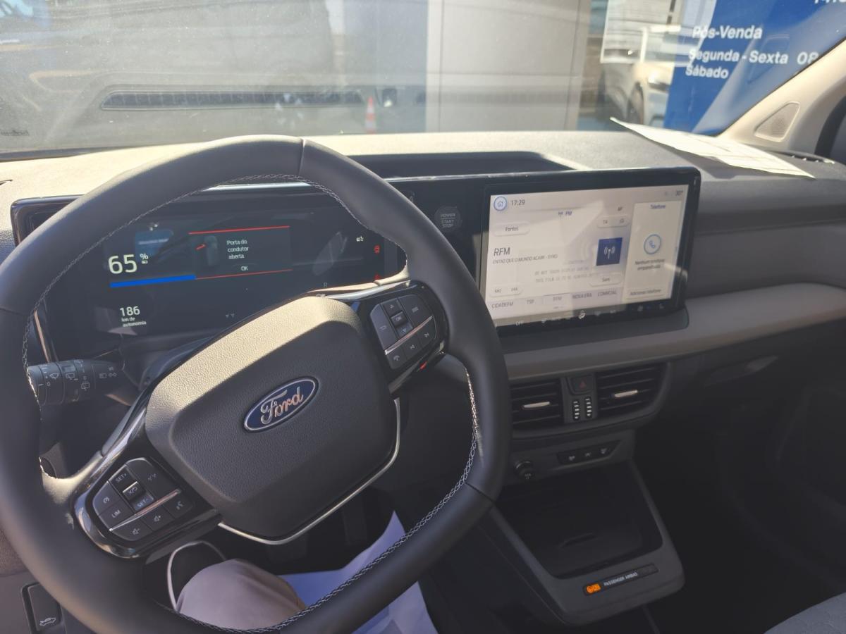 ford-tourneo-courier-2026-eletrico-500cc