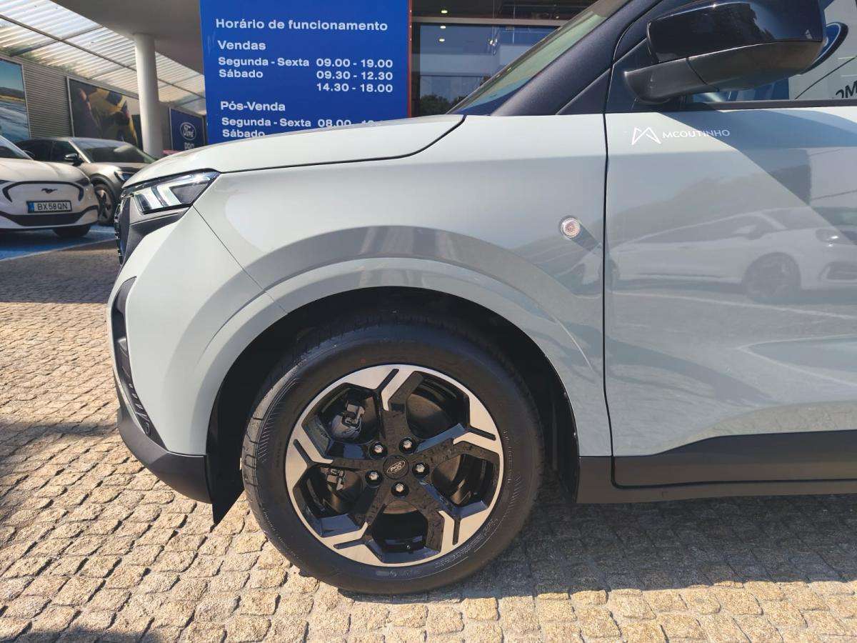 ford-tourneo-courier-2026-eletrico-500cc