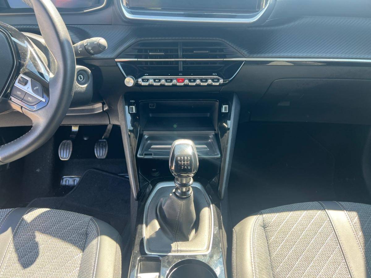 peugeot-208-2025-gasolina-1199cc