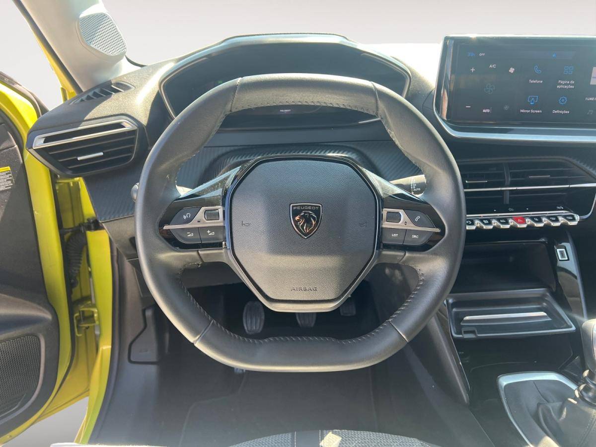 peugeot-208-2025-gasolina-1199cc