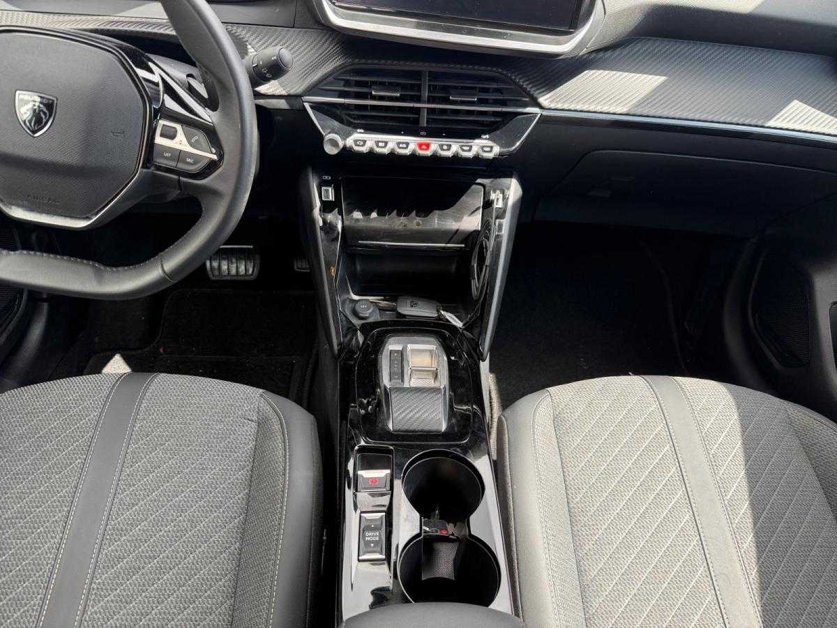 peugeot-208-2025-hibrido-a-gasolina-1199cc
