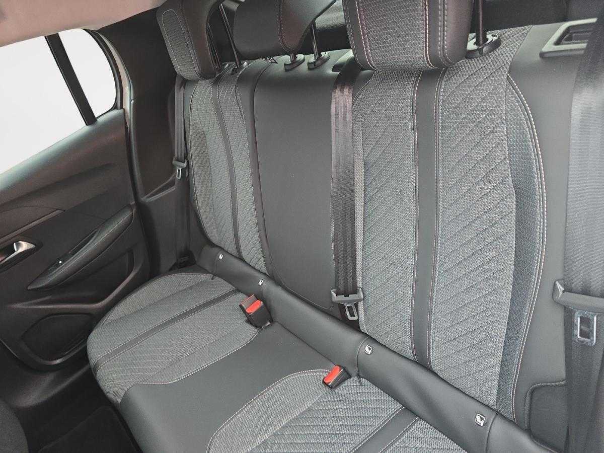 peugeot-208-2025-gasolina-1199cc