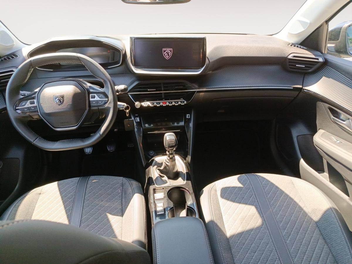 peugeot-208-2025-gasolina-1199cc