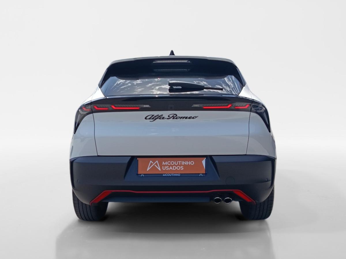 alfa-romeo-junior-2025-hibrido-a-gasolina-1199cc