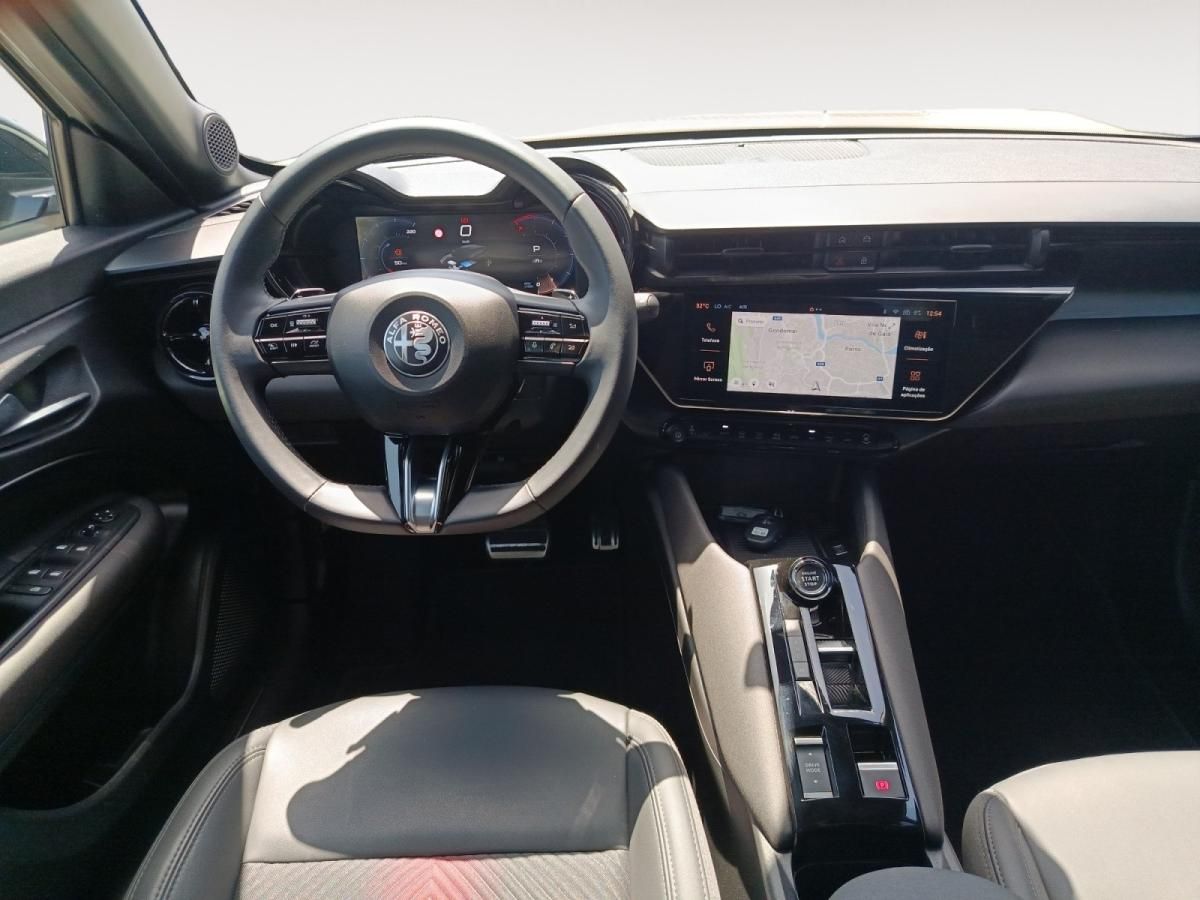alfa-romeo-junior-2025-hibrido-a-gasolina-1199cc