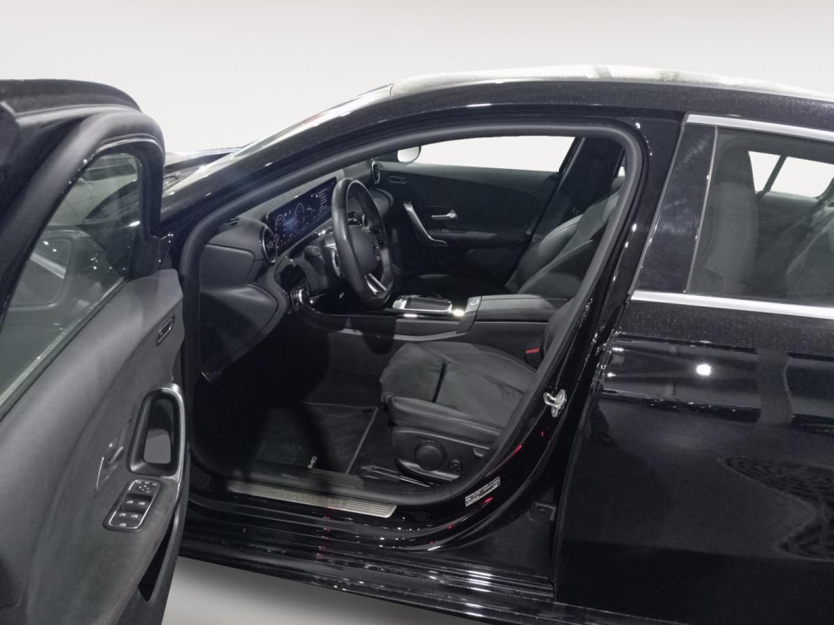 mercedes-benz-classe-a-2024-gasolina-1332cc