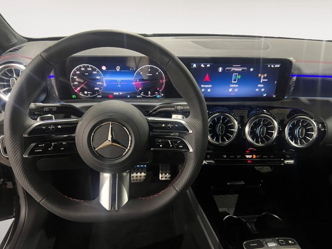 mercedes-benz-cla-2025-diesel-1950cc