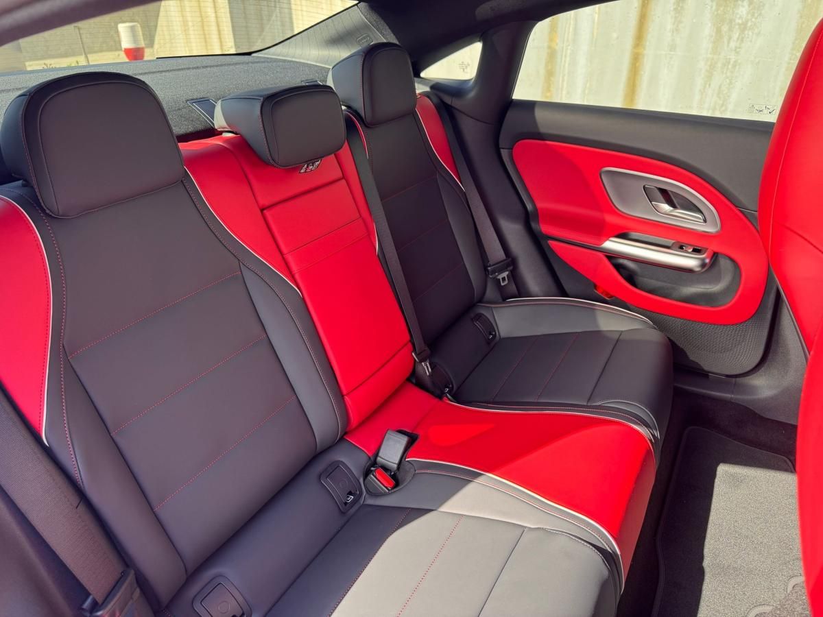 mercedes-benz-cla-2026-eletrico-500cc