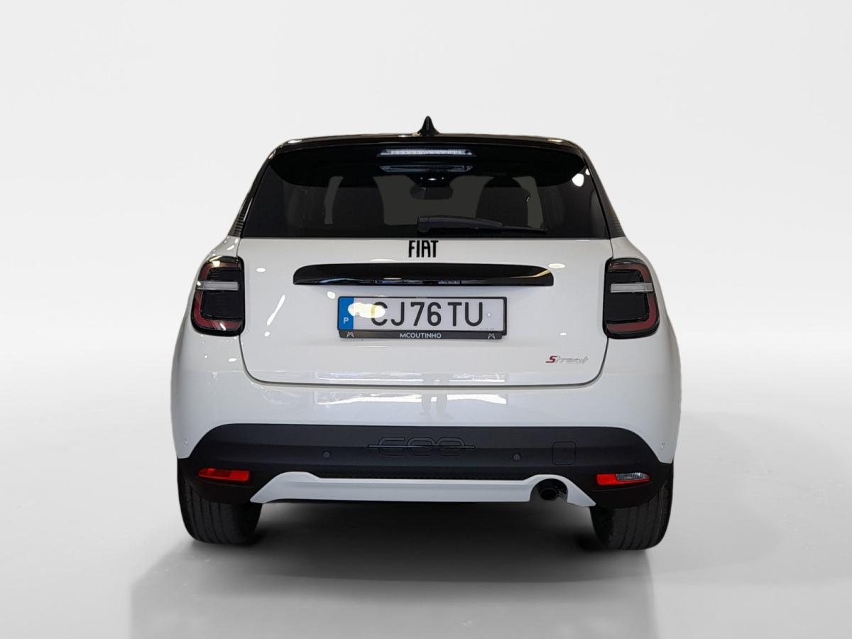 fiat-600-2026-gasolina-1199cc