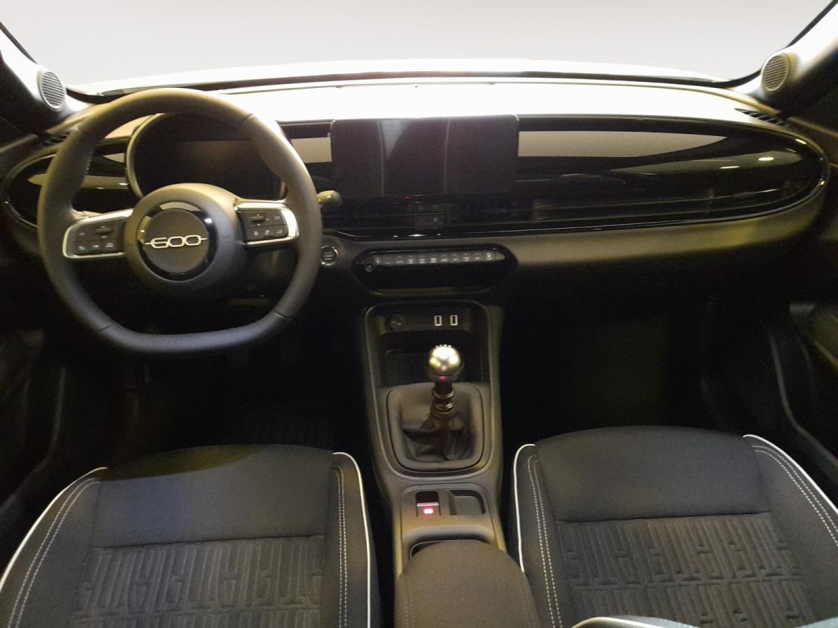fiat-600-2026-gasolina-1199cc