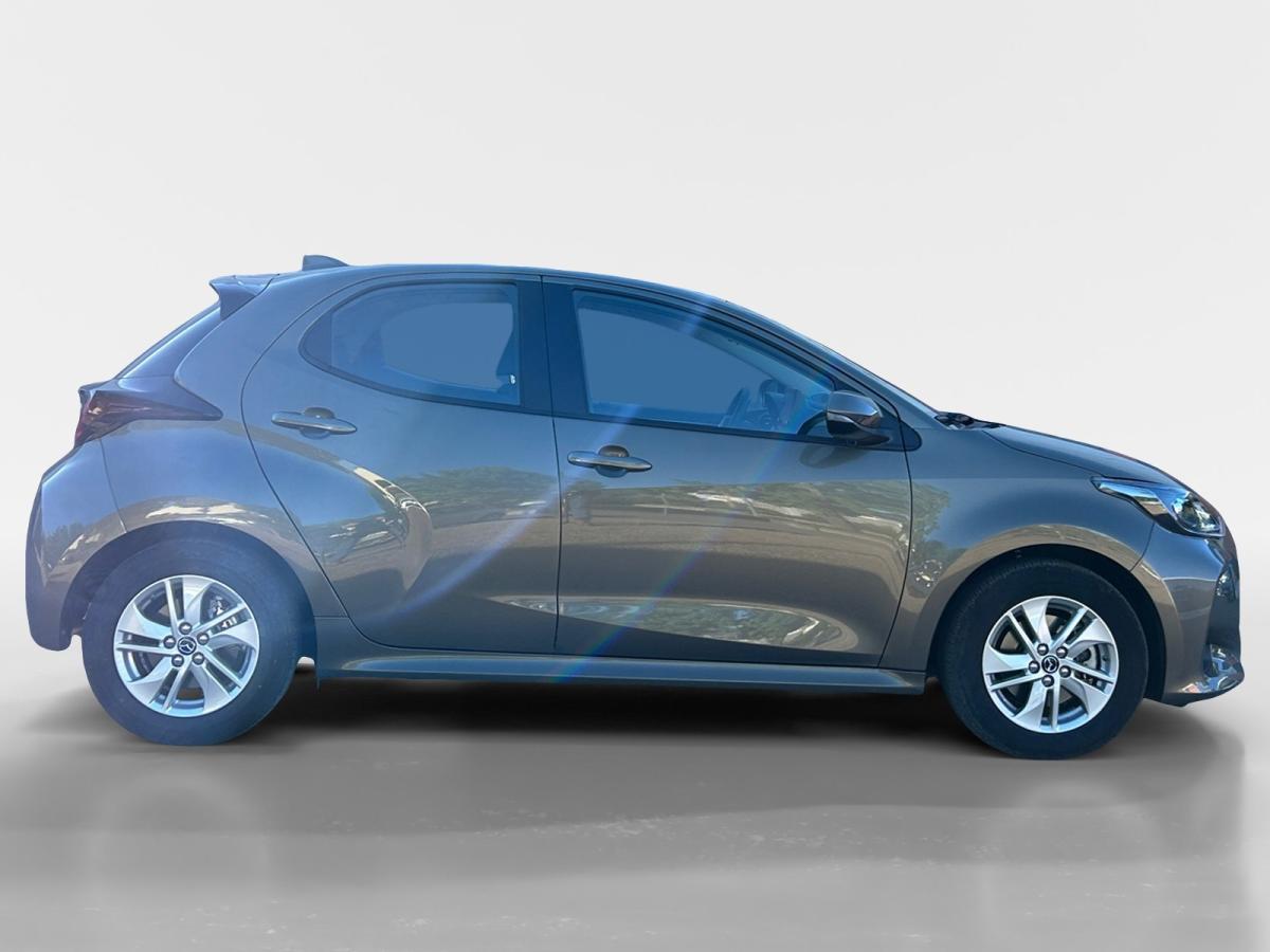 mazda-2-2024-hibrido-a-gasolina-1490cc