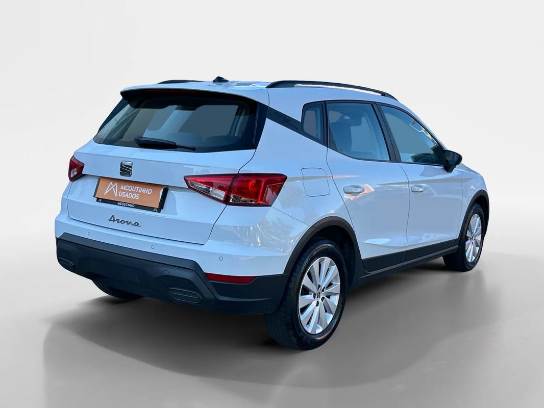 seat-arona-2023-gasolina-999cc