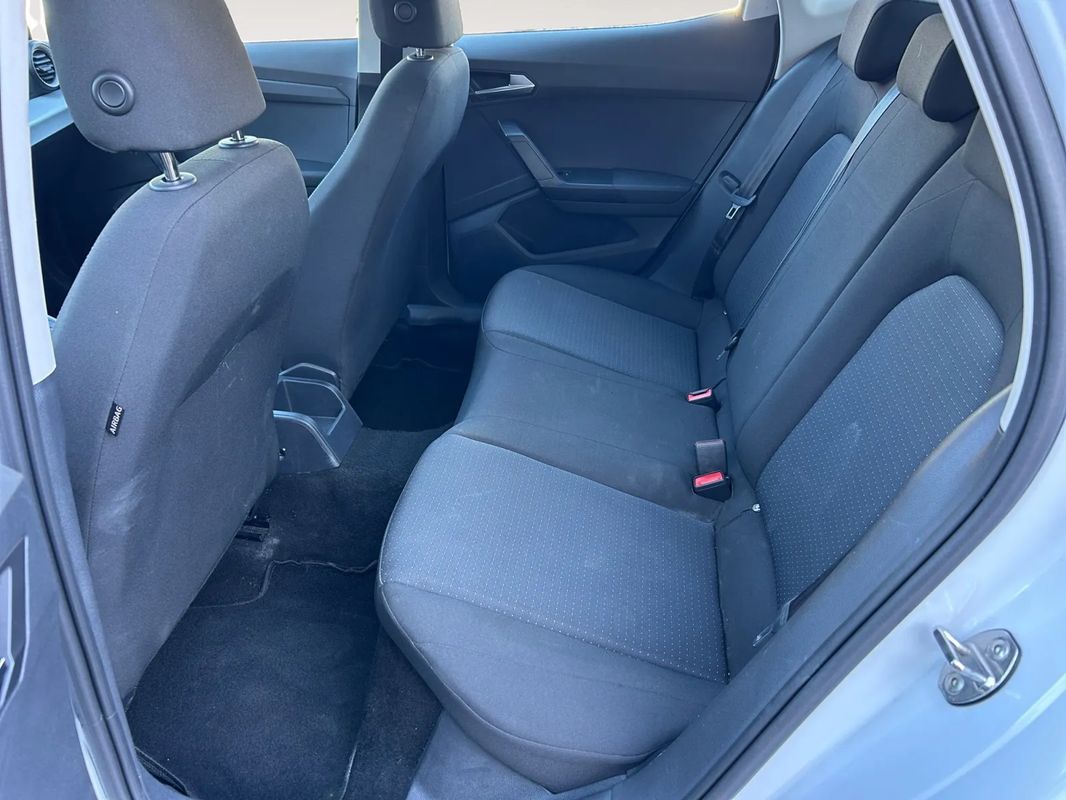 seat-arona-2023-gasolina-999cc