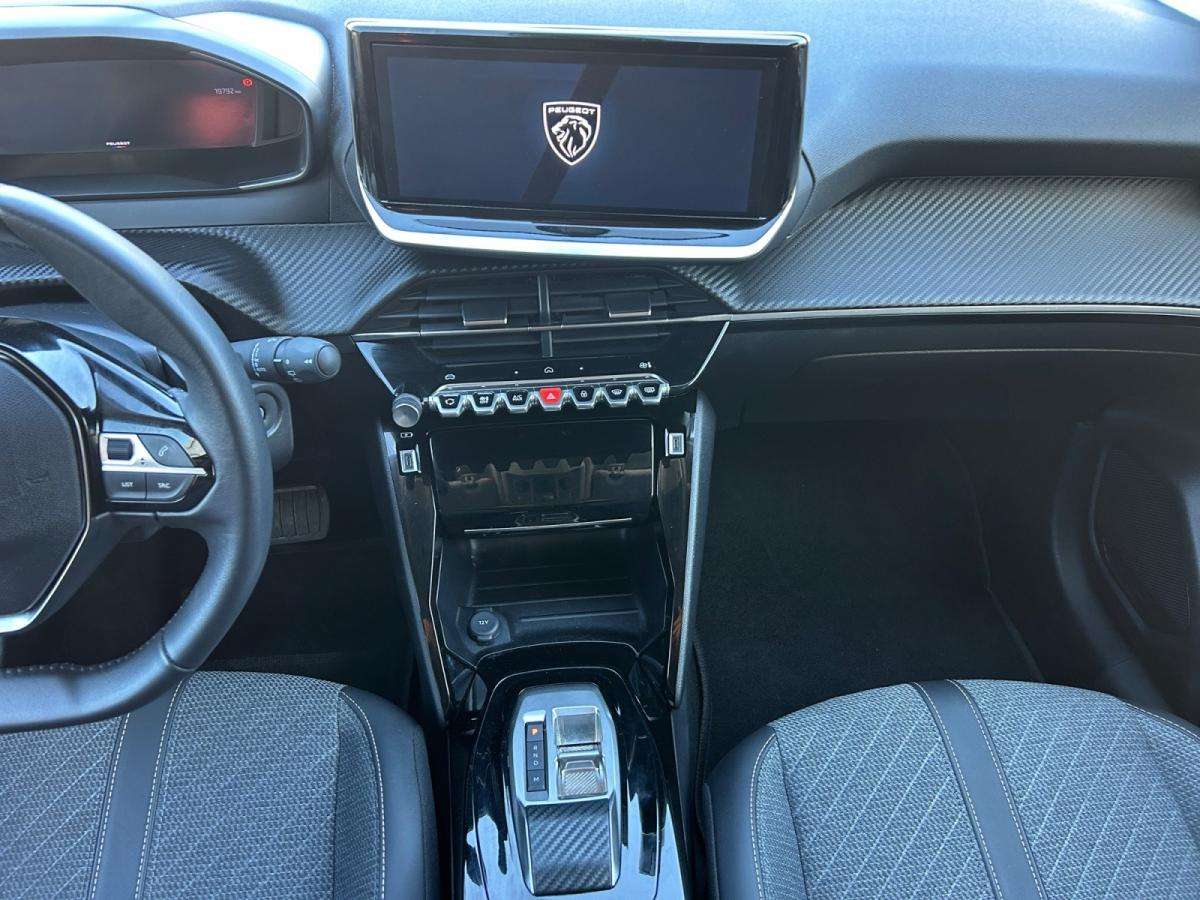 peugeot-208-2025-hibrido-a-gasolina-1199cc