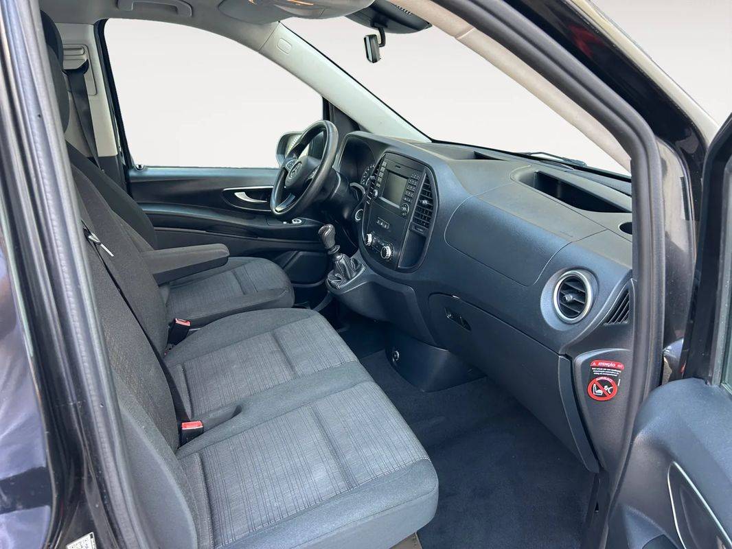 mercedes-benz-vito-2019-diesel-1950cc