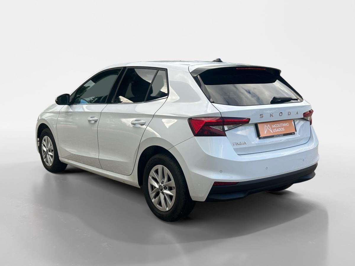 skoda-fabia-2025-gasolina-999cc