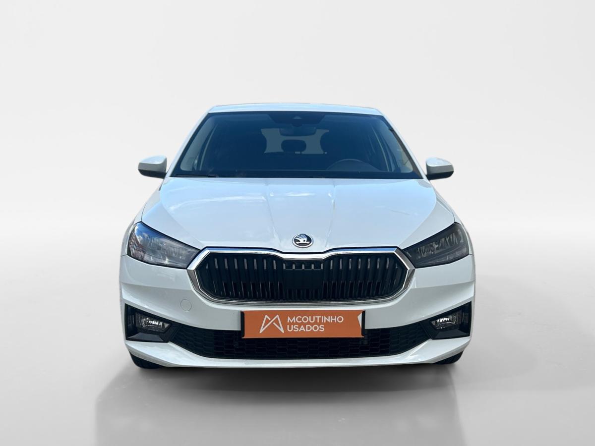 skoda-fabia-2025-gasolina-999cc
