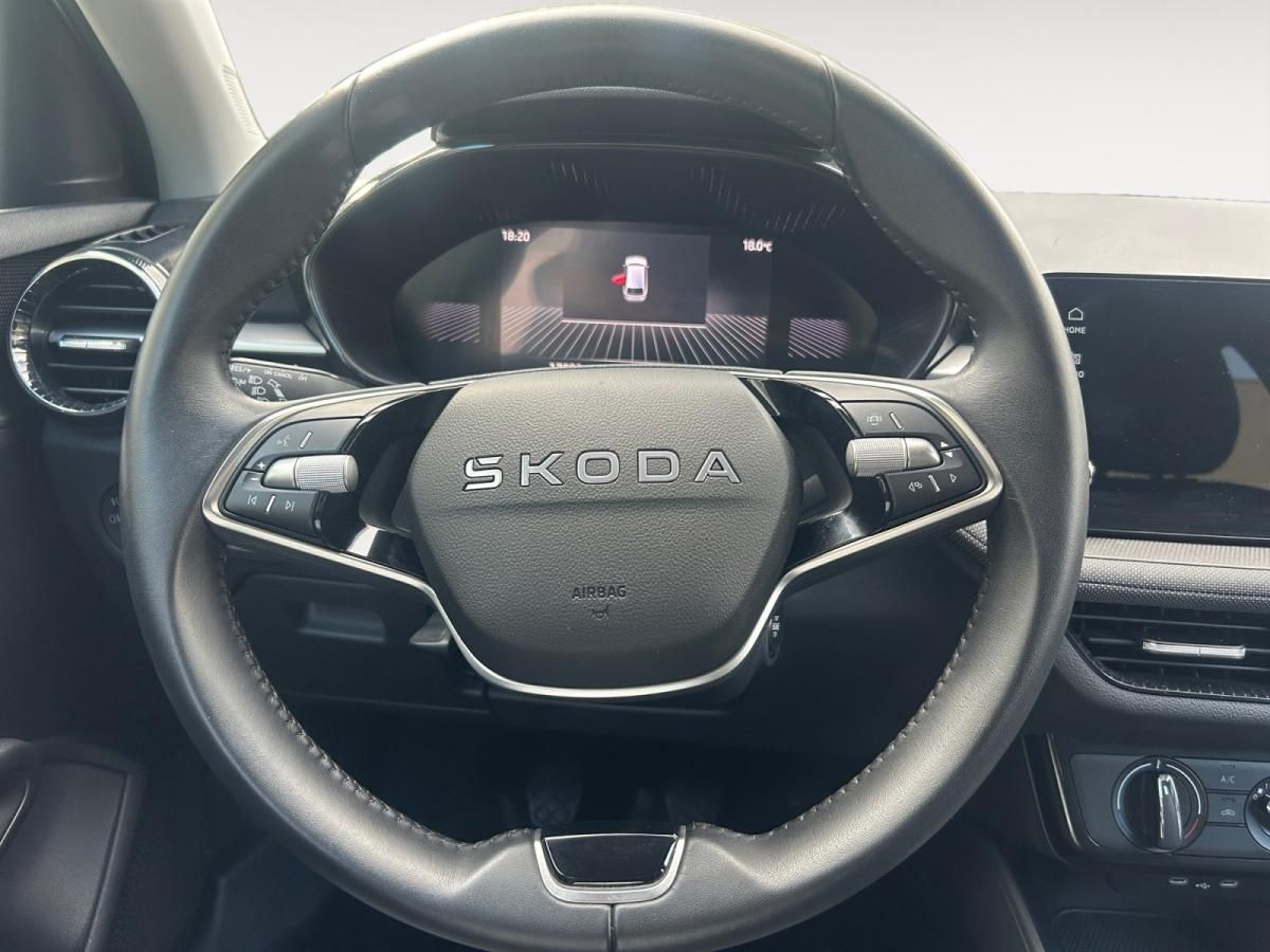 skoda-fabia-2025-gasolina-999cc