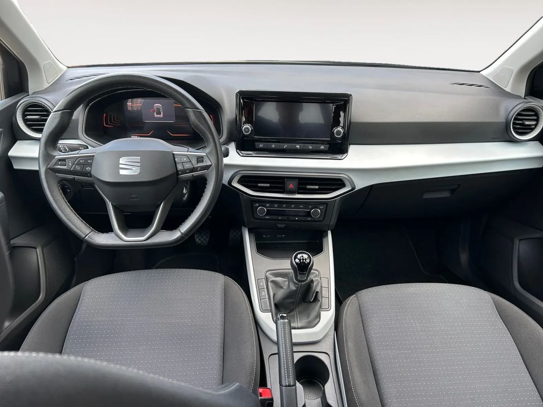 seat-arona-2023-gasolina-999cc