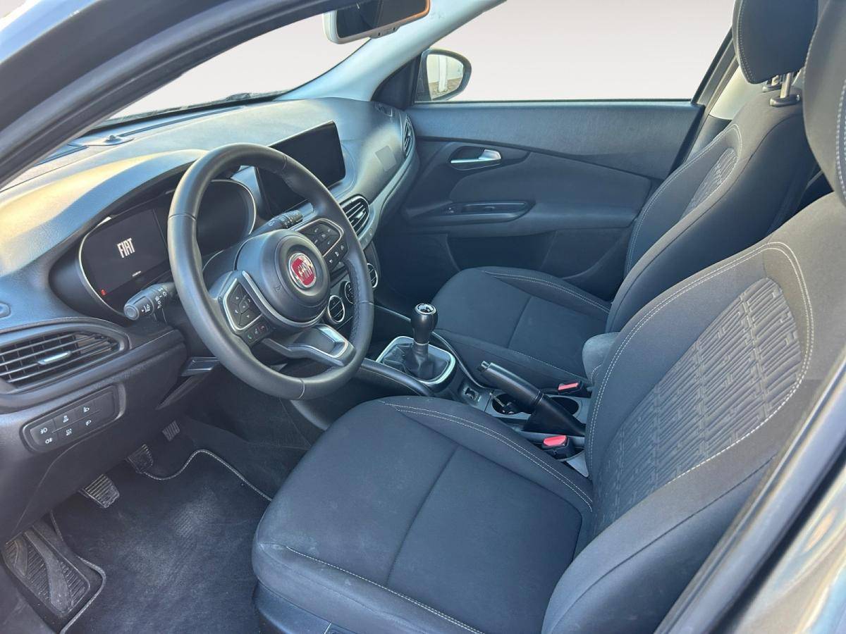 fiat-tipo-station-wagon-2023-gasolina-999cc