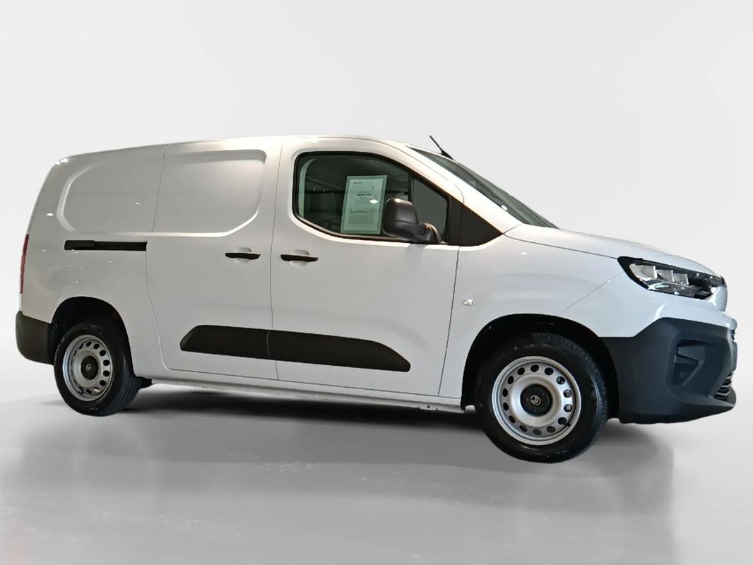 citroen-berlingo-2025-diesel-1499cc
