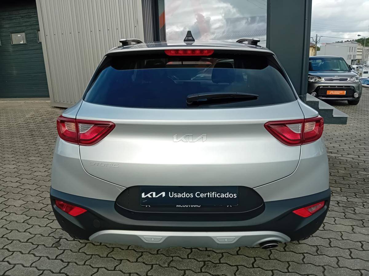 kia-stonic-2025-gasolina-1197cc