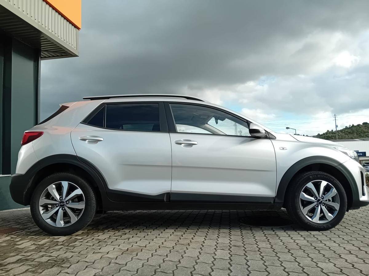 kia-stonic-2025-gasolina-1197cc