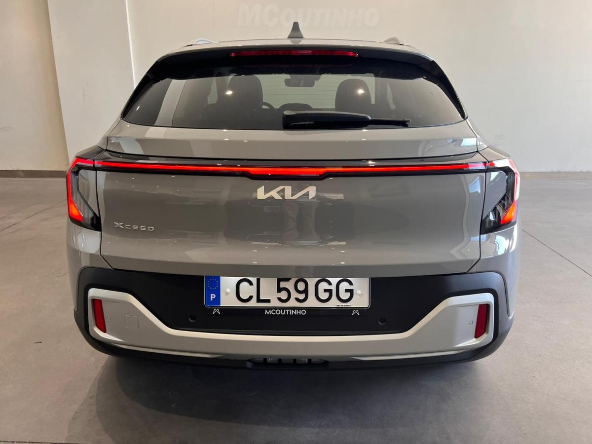 kia-xceed-2026-gasolina-998cc