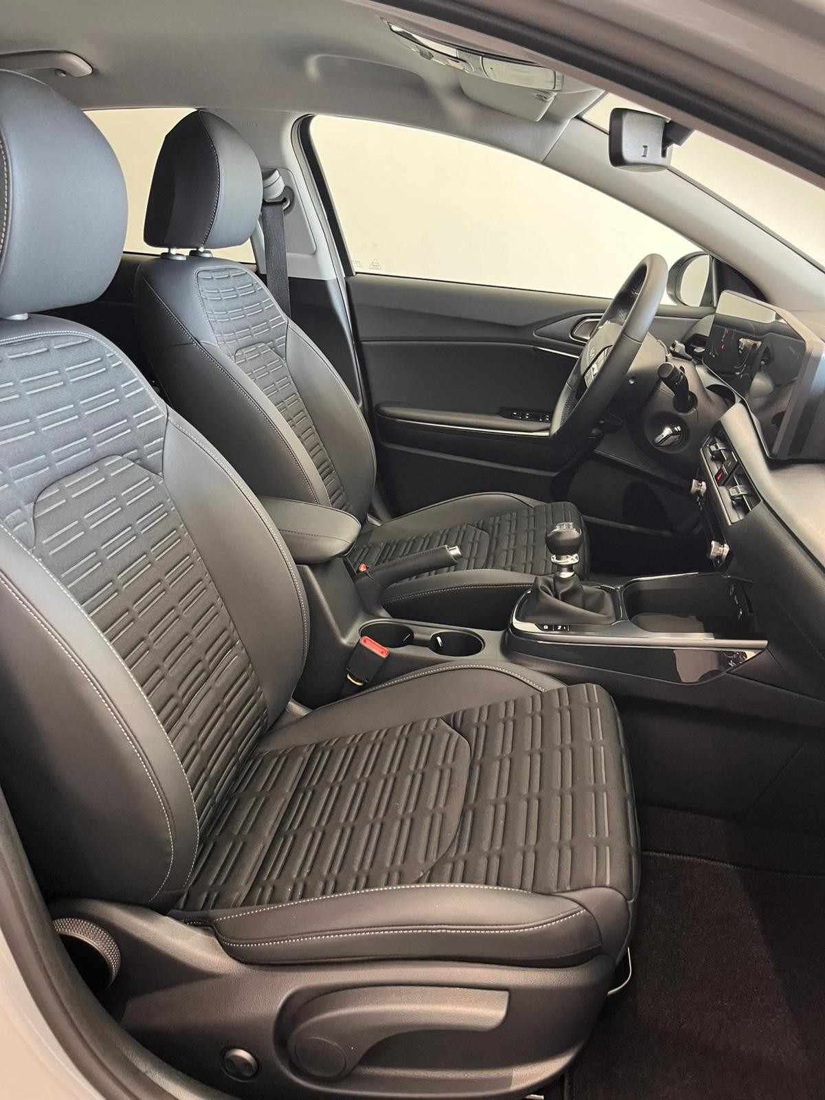 kia-xceed-2026-gasolina-998cc