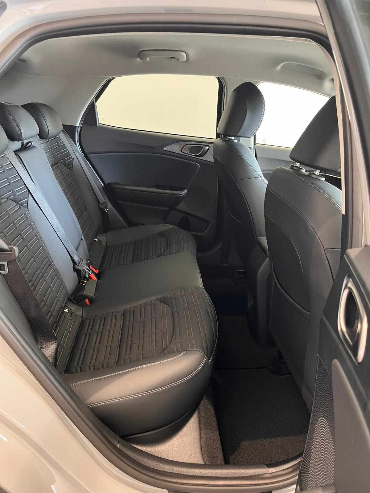 kia-xceed-2026-gasolina-998cc