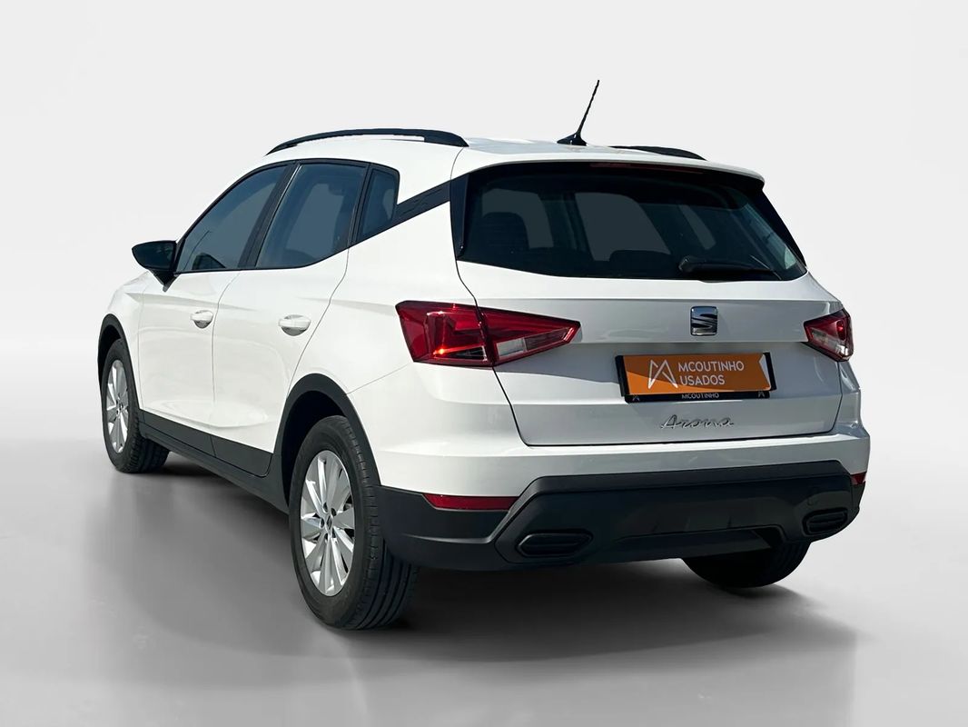 seat-arona-2023-gasolina-999cc