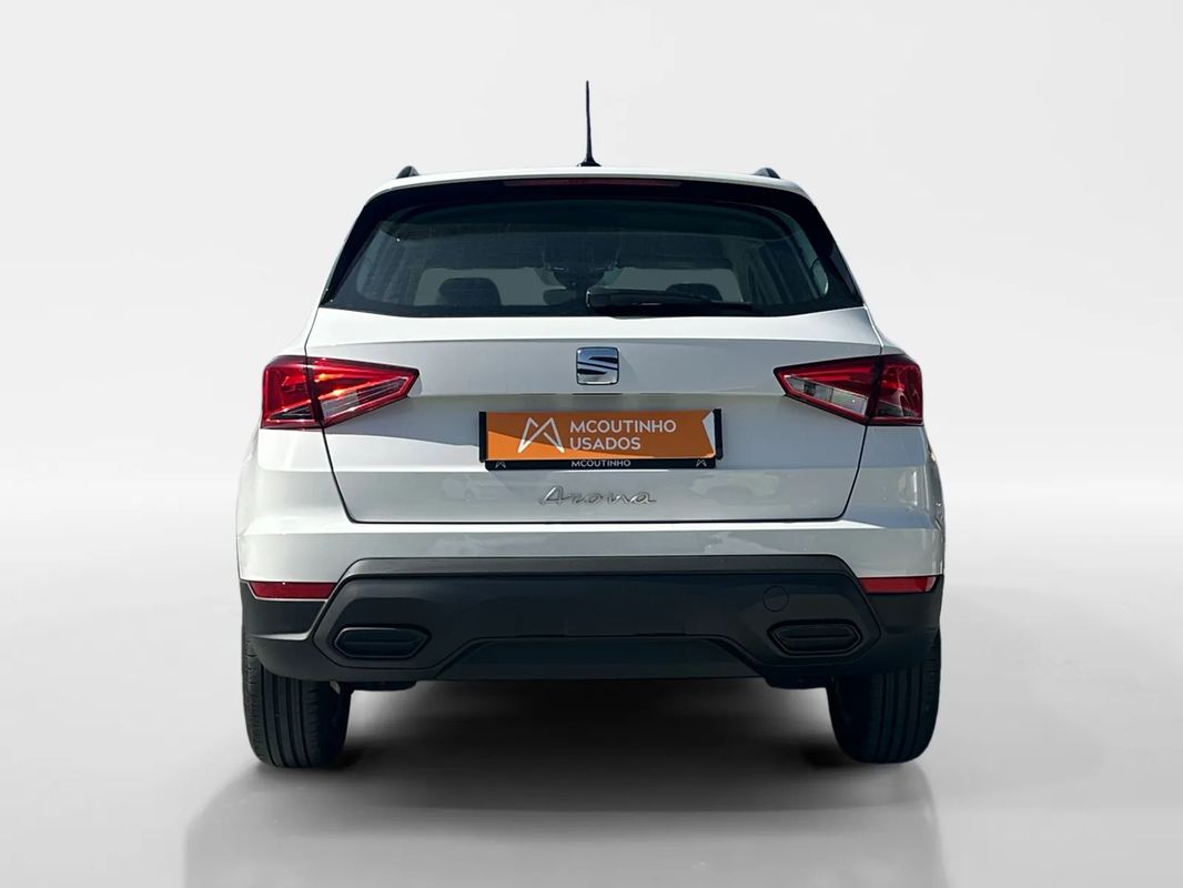 seat-arona-2023-gasolina-999cc