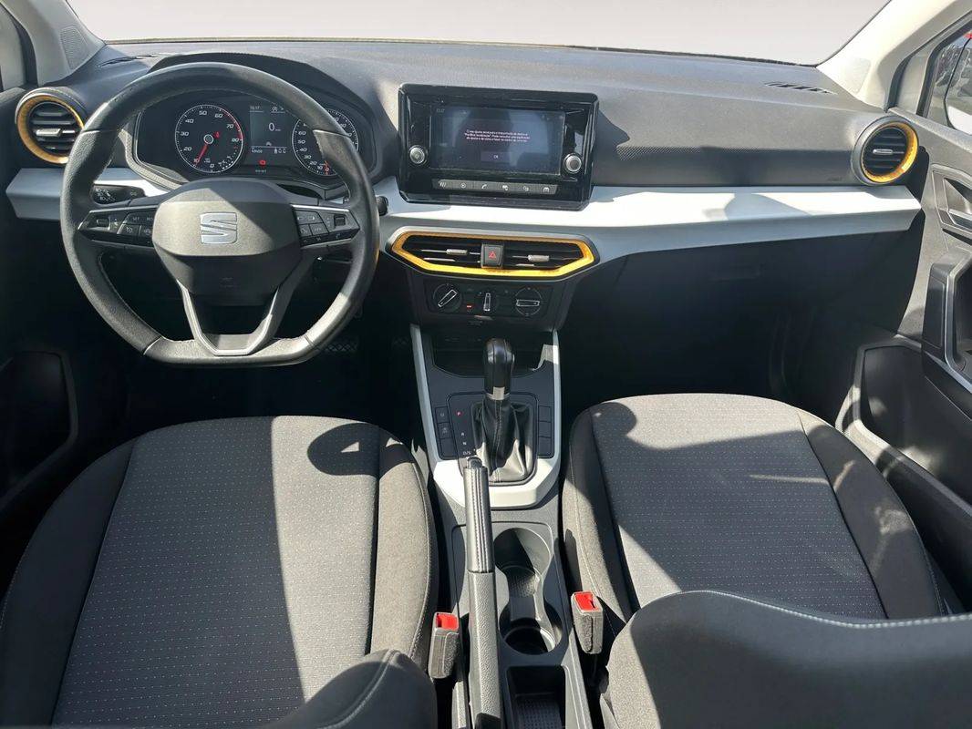 seat-arona-2023-gasolina-999cc