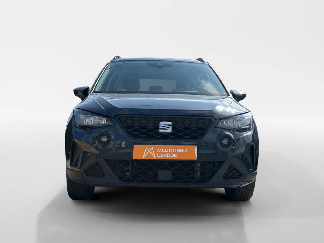seat-arona-2023-gasolina-999cc