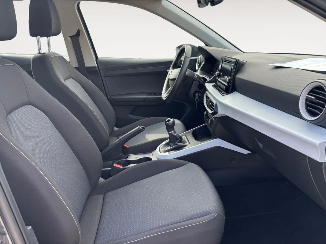 seat-arona-2023-gasolina-999cc