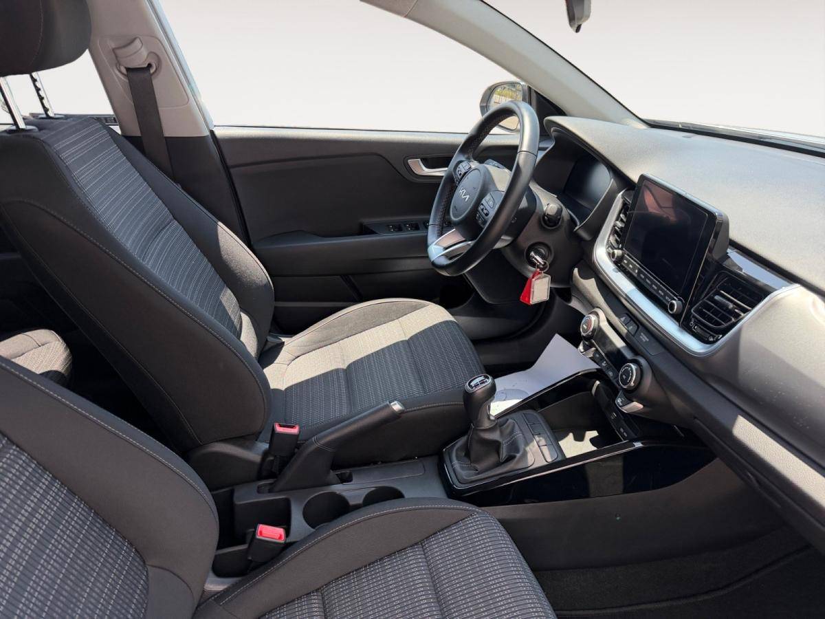 kia-stonic-2025-gasolina-998cc