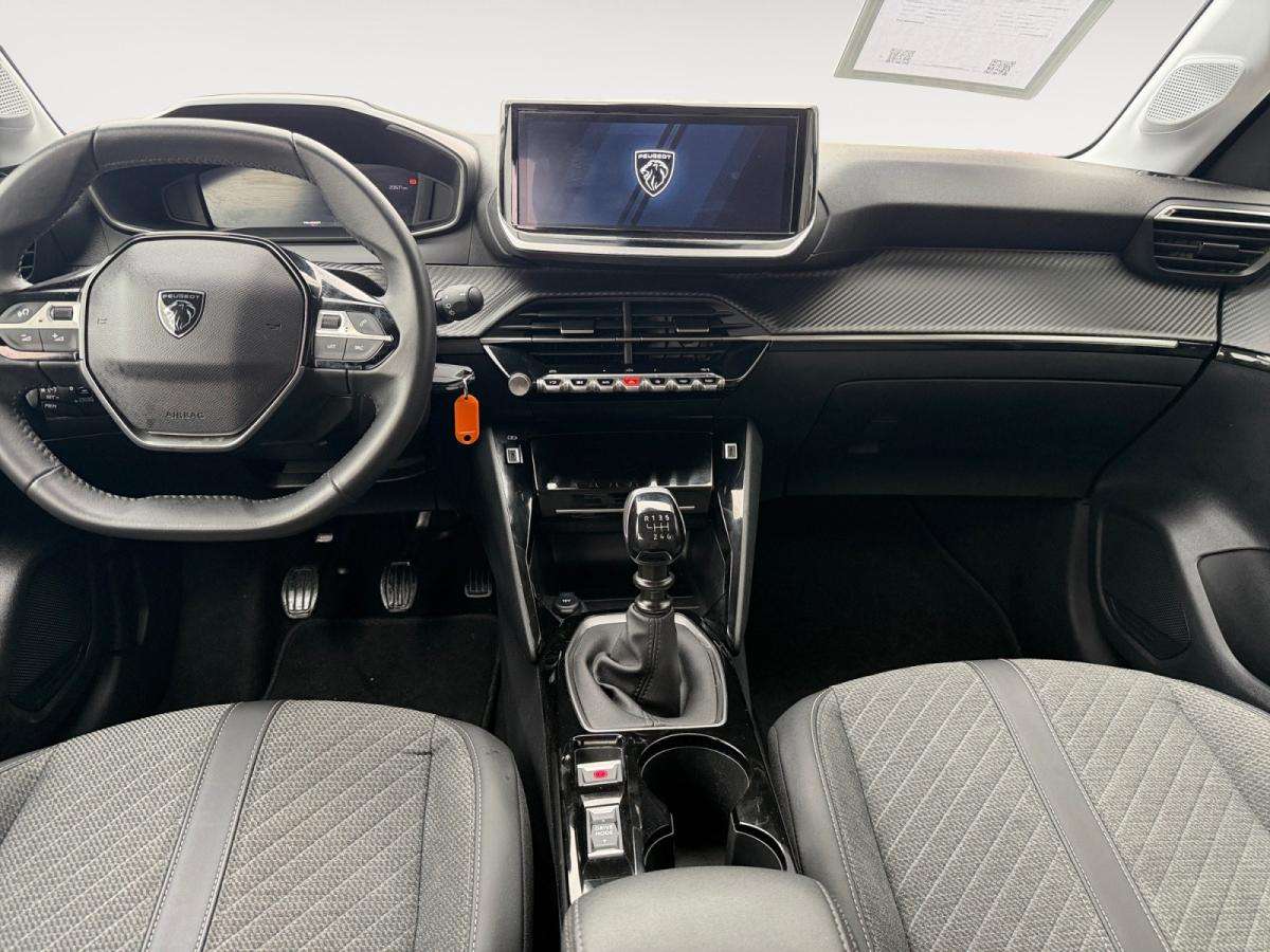 peugeot-208-2025-gasolina-1199cc