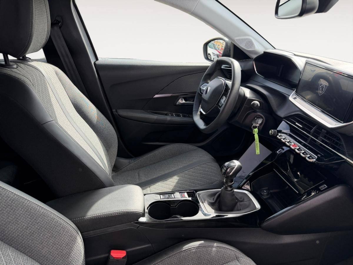 peugeot-208-2025-gasolina-1199cc