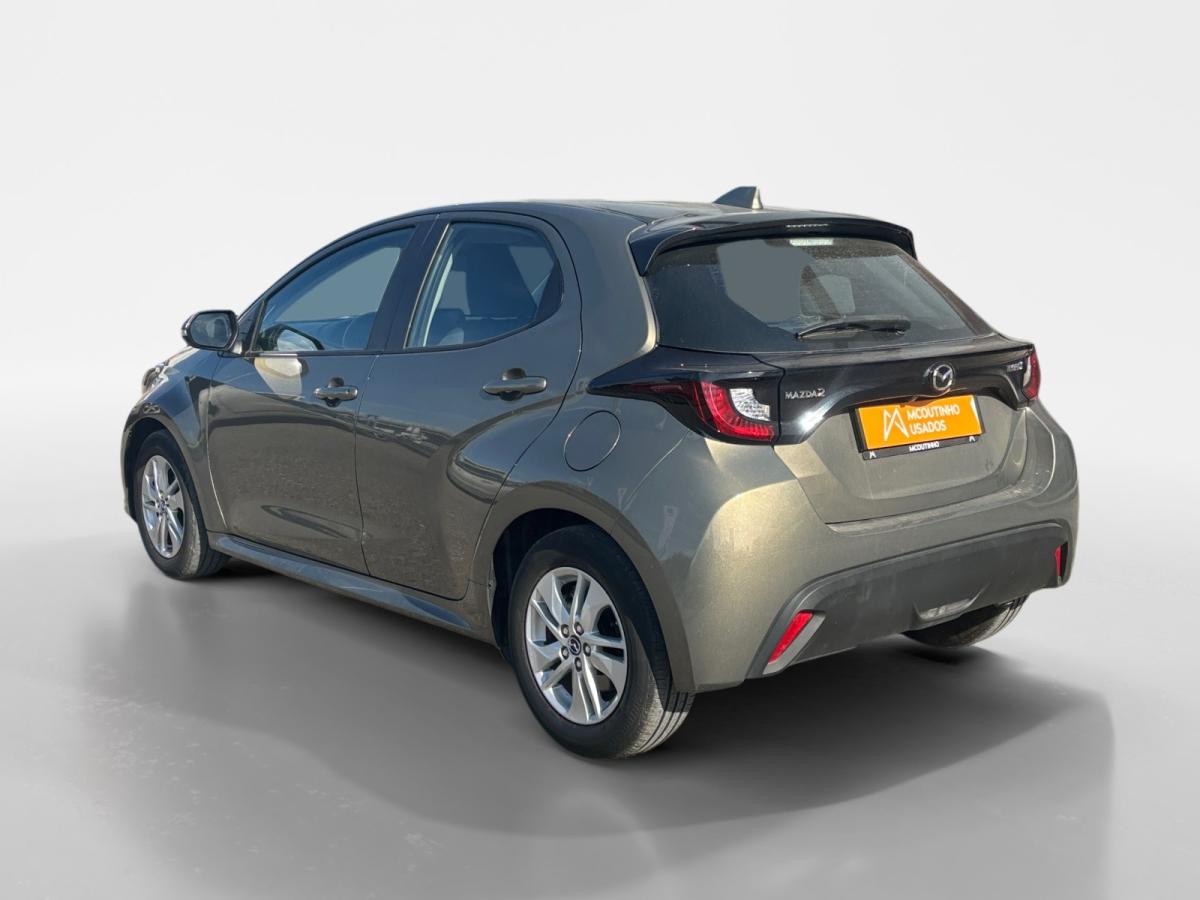 mazda-2-2024-hibrido-a-gasolina-1490cc