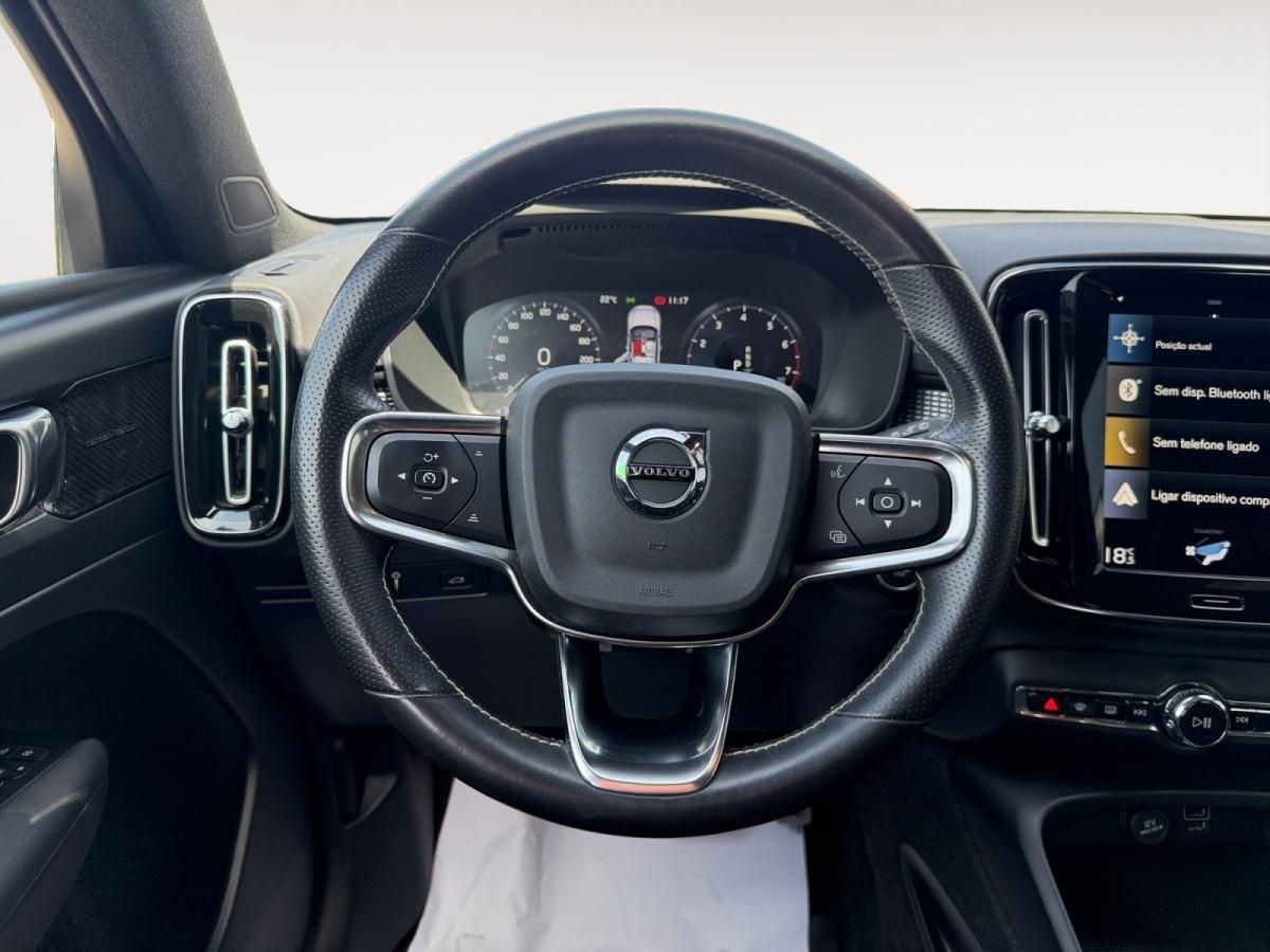 volvo-xc40-2021-gasolina-1477cc
