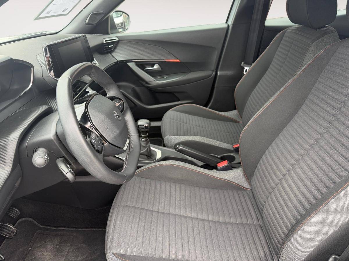 peugeot-2008-2022-gasolina-1199cc