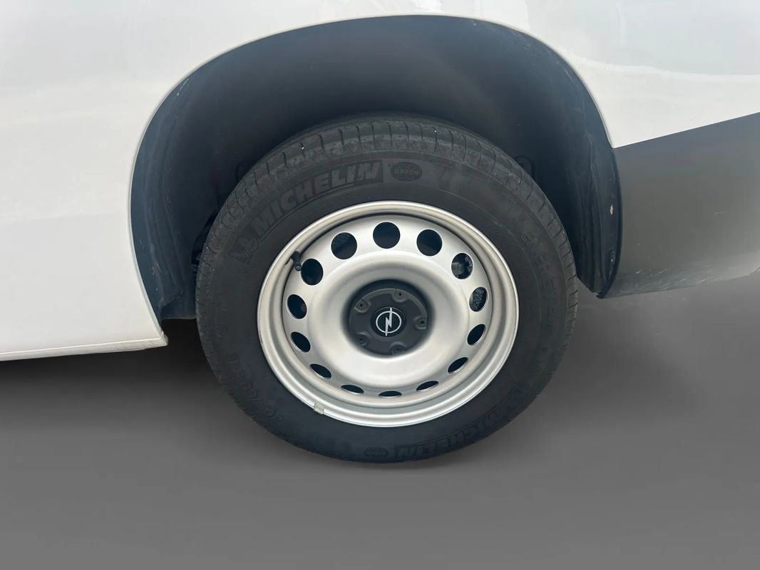 opel-combo-2024-diesel-1499cc